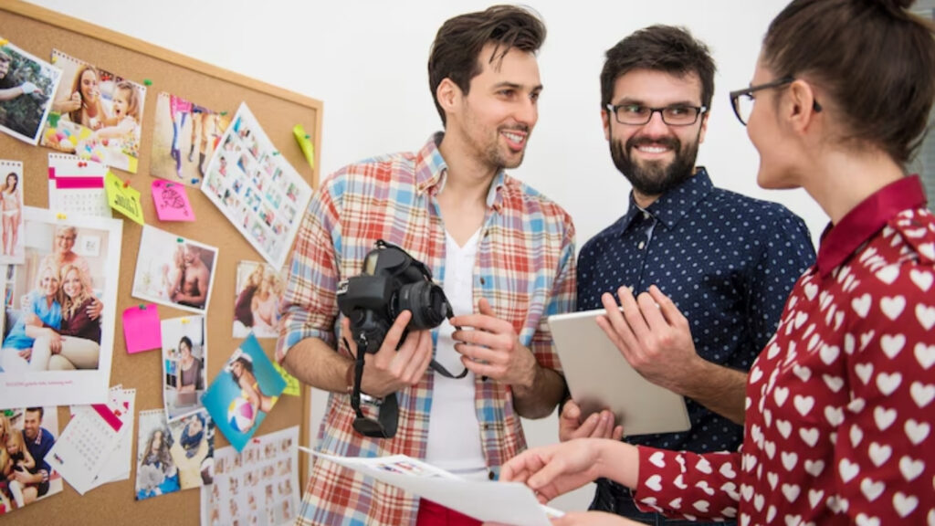 Meet Team TheWeeklySpoon.com: The Creative Fueling the Buzz