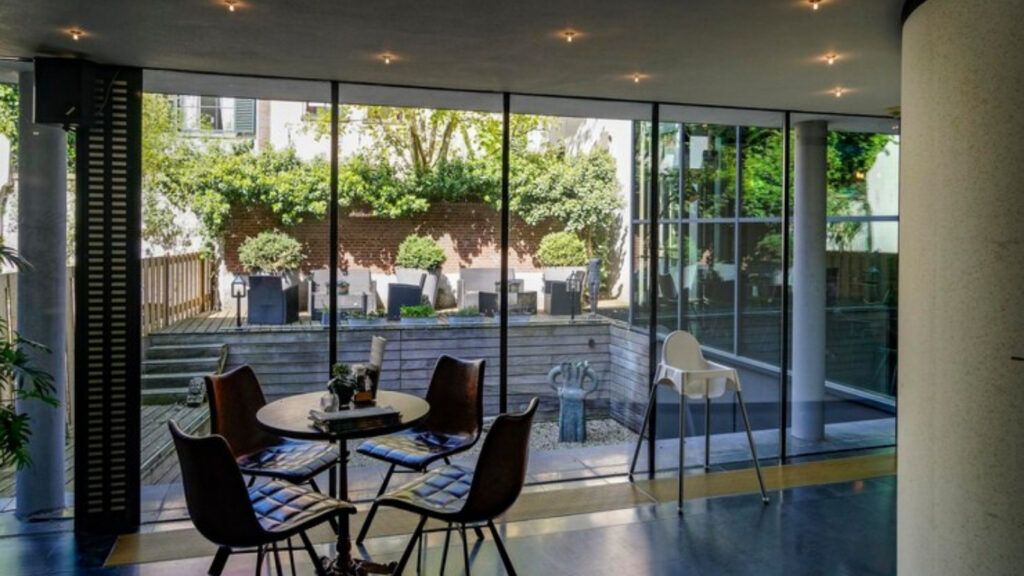 Volglaswanden: The Modern Way to Open Up Your Space